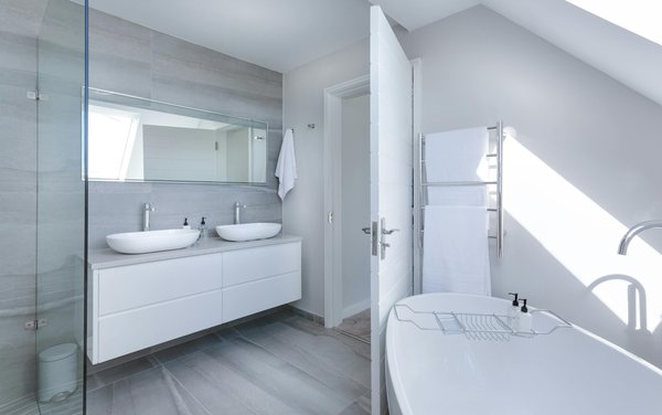 Rénover votre salle de bain à grenoble : un guide pratique